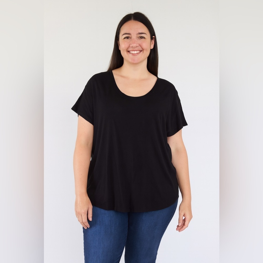 Ava & Viv Black Short Sleeve Tee